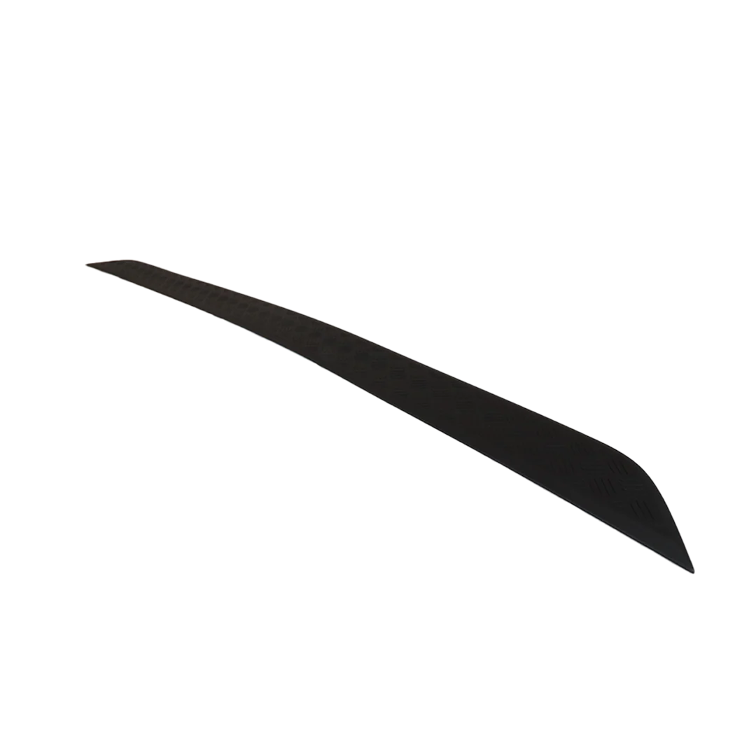 Defender L663 Chequer Plate Tailgate Scratchplate - Image 4