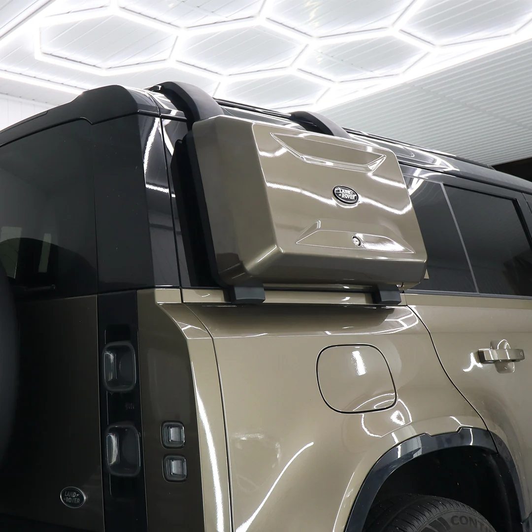 Defender L663 Gloss Black Gear Carrier - Image 5