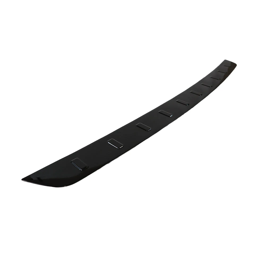 Defender L663 Tailgate scratch protection trim panels