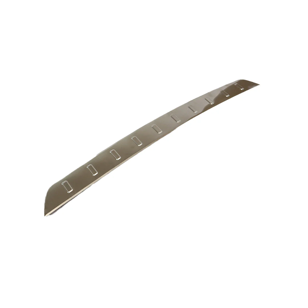 Defender L663 Tailgate scratch protection trim panels - Image 2